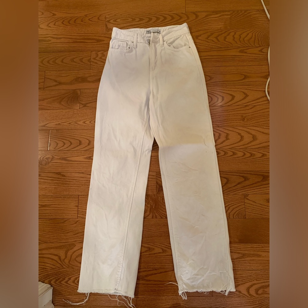 White ZARA jeans straight leg